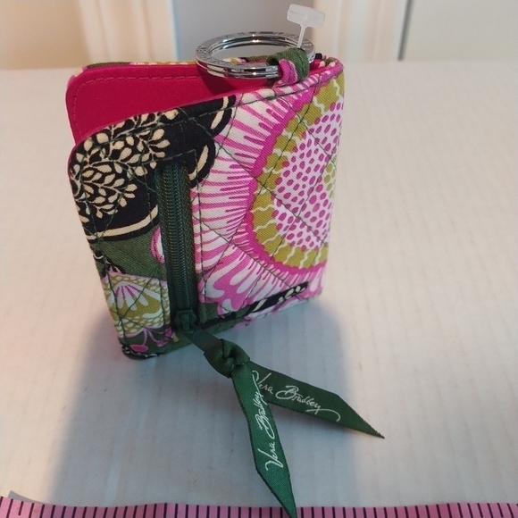 Vera Bradley Olivia Pink ID Holder w key ring - Picture 4 of 7